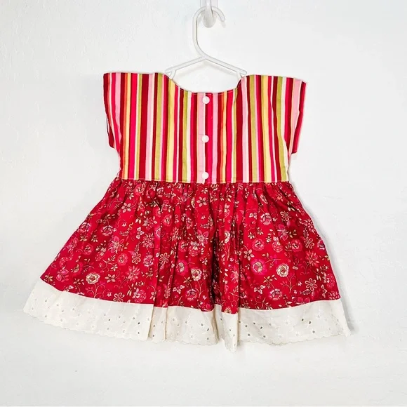 Hattie Rae Floral Tunic - Picture 2 of 4